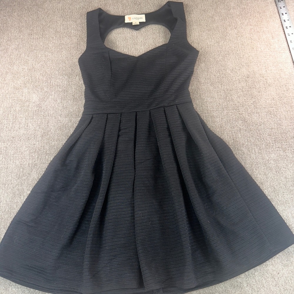 L'Atiste by Amy Black Heart Cutout Back Pleated Fit and Flare Dress Small